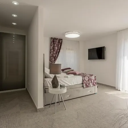 빌라 Luxe With Pool, Jacuzzi, And Sauna